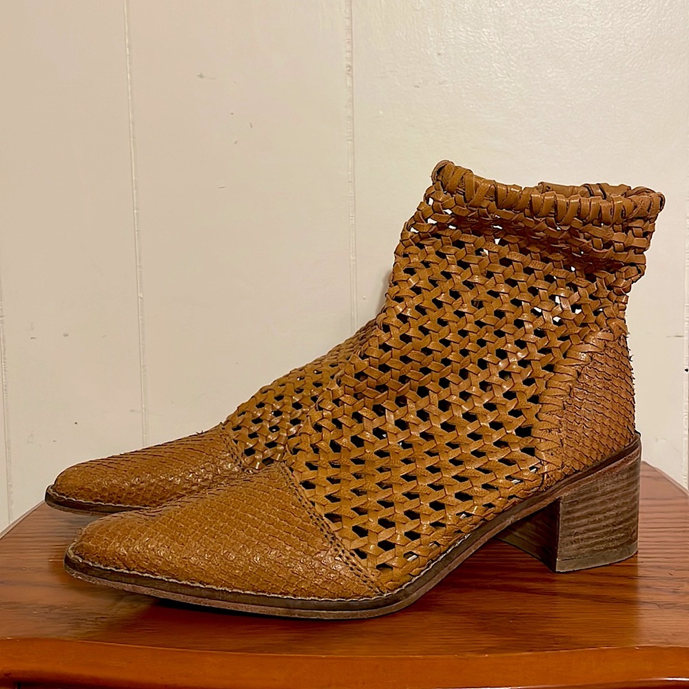 Free People Boots, brown, woven leather, wicker, rattan-like, size 37.